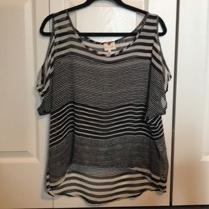 2/$20 Black/Cream Stripped Shear LRG top